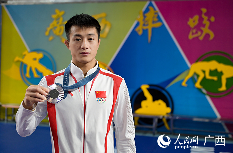 廣西摔跤運(yùn)動員曹利國。人民網(wǎng) 雷琦竣攝