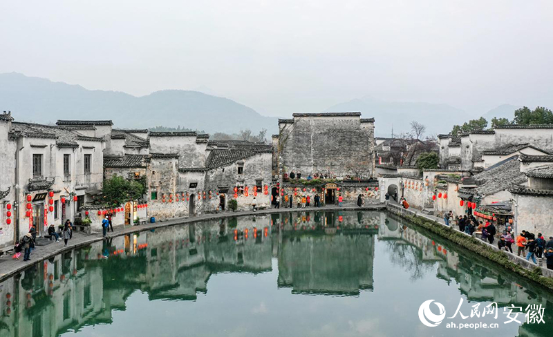 宏村一隅。人民網(wǎng)記者 張俊攝